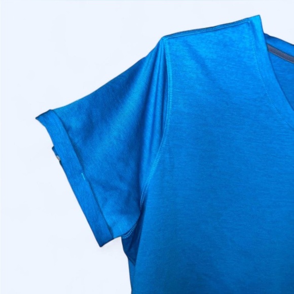 Athletic Works V-neck Athletic top XXL/2XG (20) - Picture 2 of 8